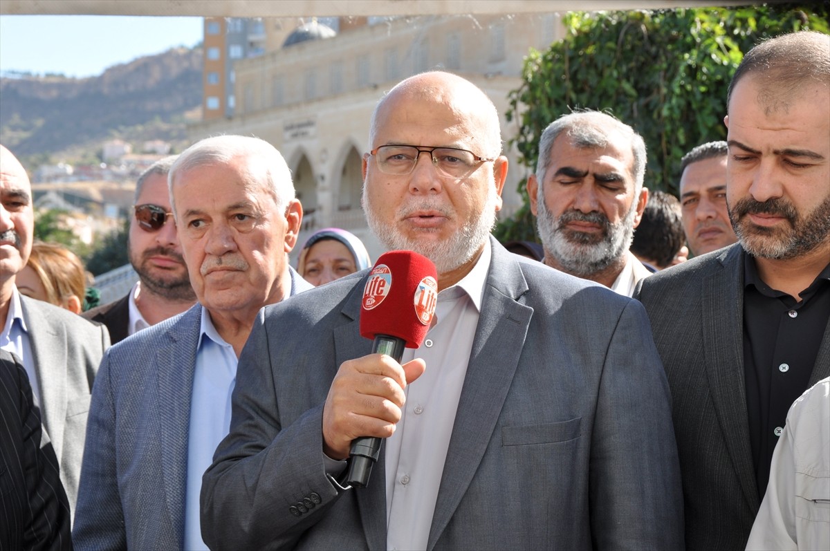 Mardin'de İnsan Hak ve Hürriyetleri (İHH) İnsani Yardım Vakfınca, Gazze yararına "Hayır Çarşısı"...