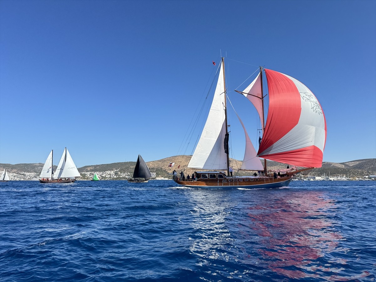 Muğla'nın Bodrum ilçesinde bu yıl 36'ncısı düzenlenen Maximiles Black The Bodrum Cup Yelken...