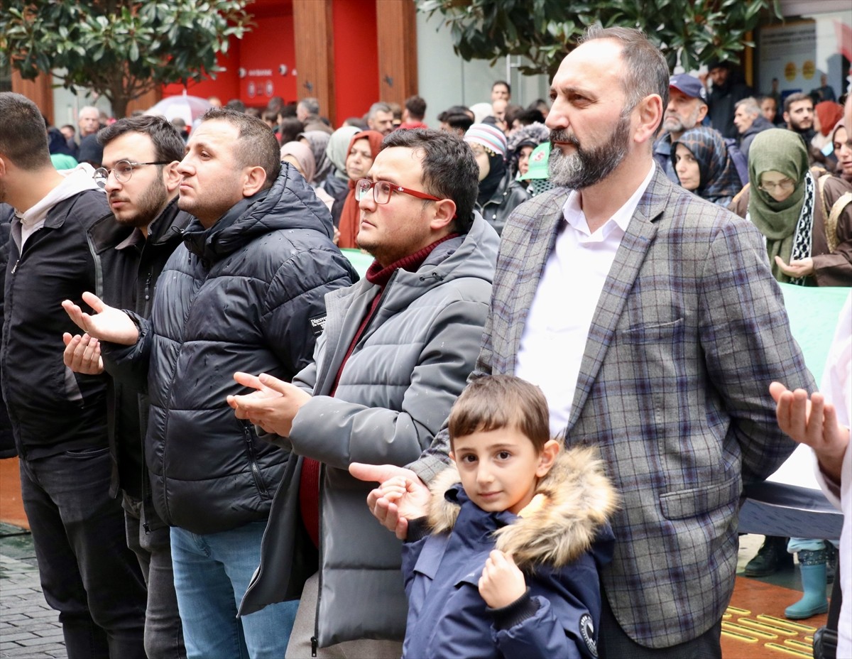 Trabzon'da, Özgür Aksa Platformunca Filistin'e destek yürüyüşü düzenlendi. Ortahisar ilçesindeki...