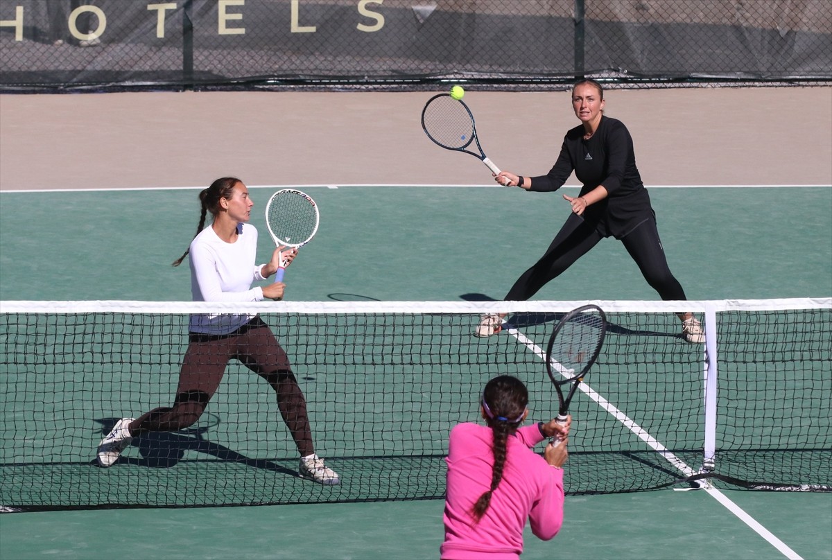 Kayseri'de düzenlenen ITF Uluslararası W35 Tenis Turnuvası, final müsabakalarıyla tamamlandı.