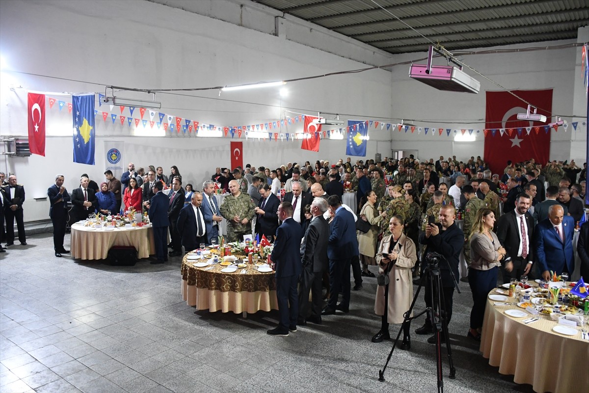 Türk Armoni Yıldızları Orkestrası (TÜRKAY), Türkiye Cumhuriyeti’nin kuruluşunun 101. yıl dönümü...