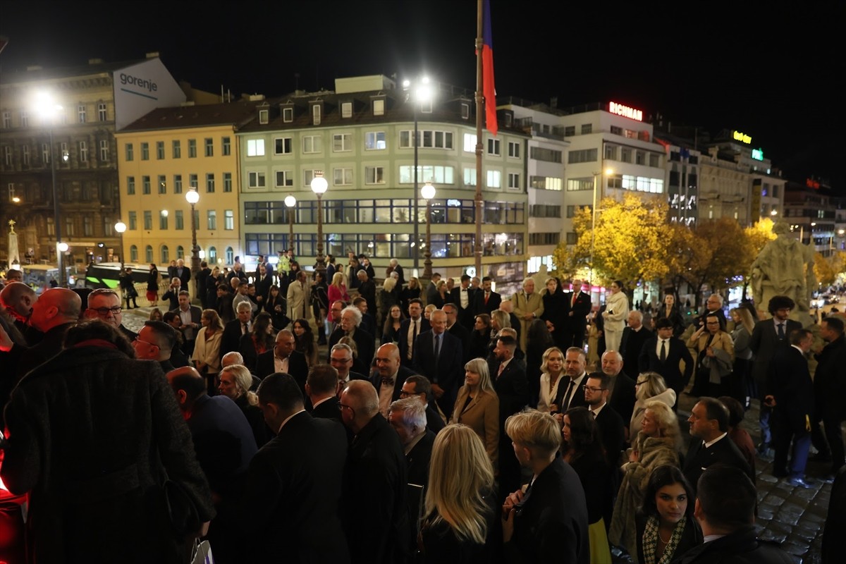 Çekya’nın başkenti Prag’ın en görkemli yapılarından Ulusal Müze’de 29 Ekim Cumhuriyet Bayramı...