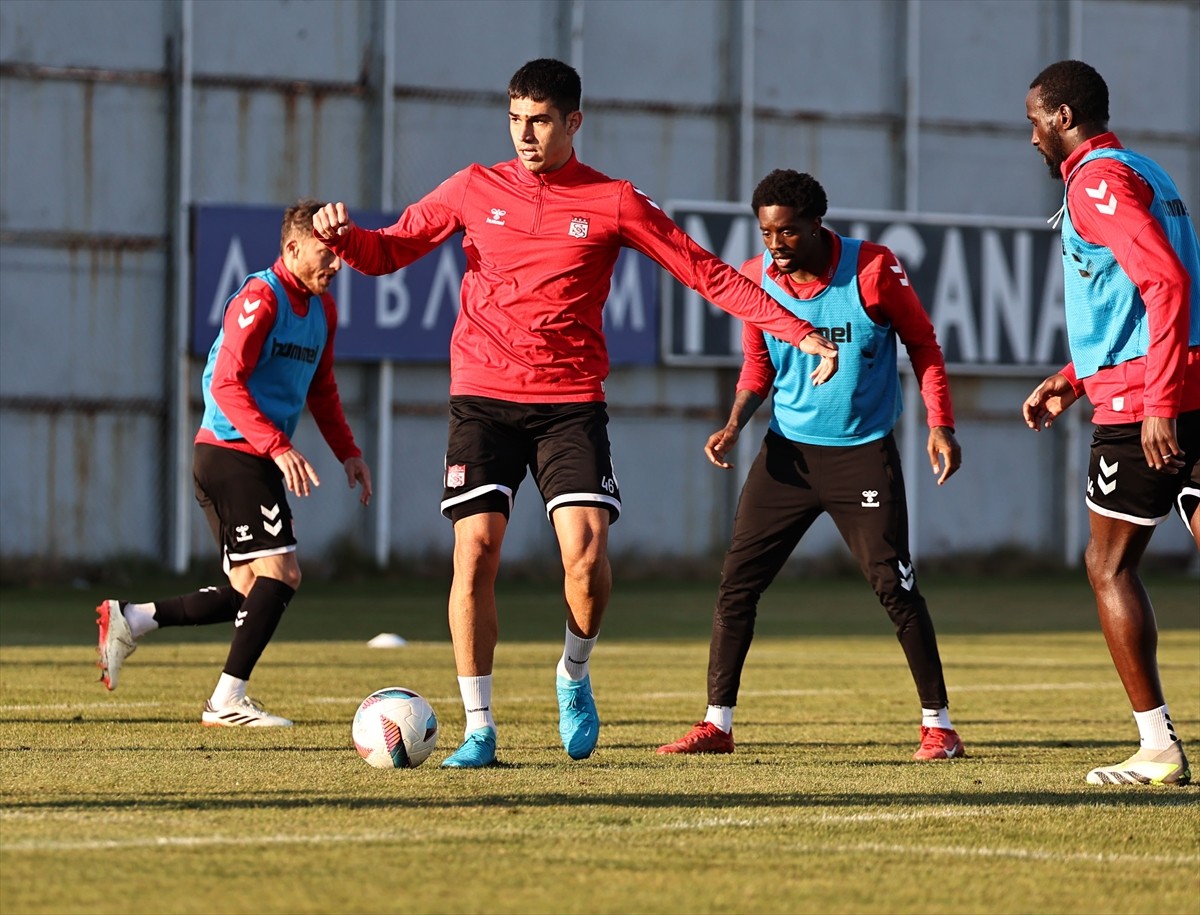 Net Global Sivasspor, Trendyol Süper Lig'in 11. haftasında yarın Çaykur Rizespor ile yapacağı...