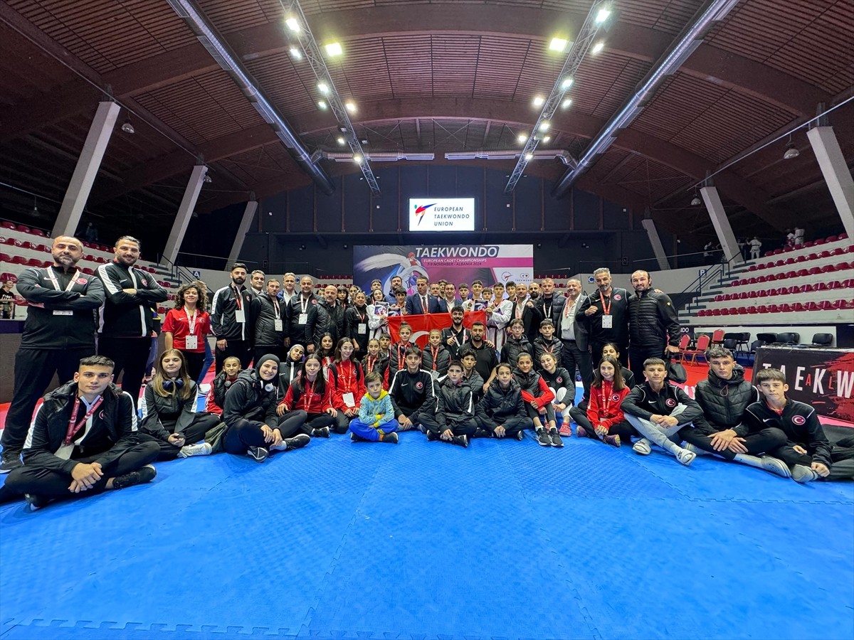 Arnavutluk'ta bugün başlayan Avrupa Yıldızlar Tekvando Şampiyonası'nın ilk gününde milli sporcular...