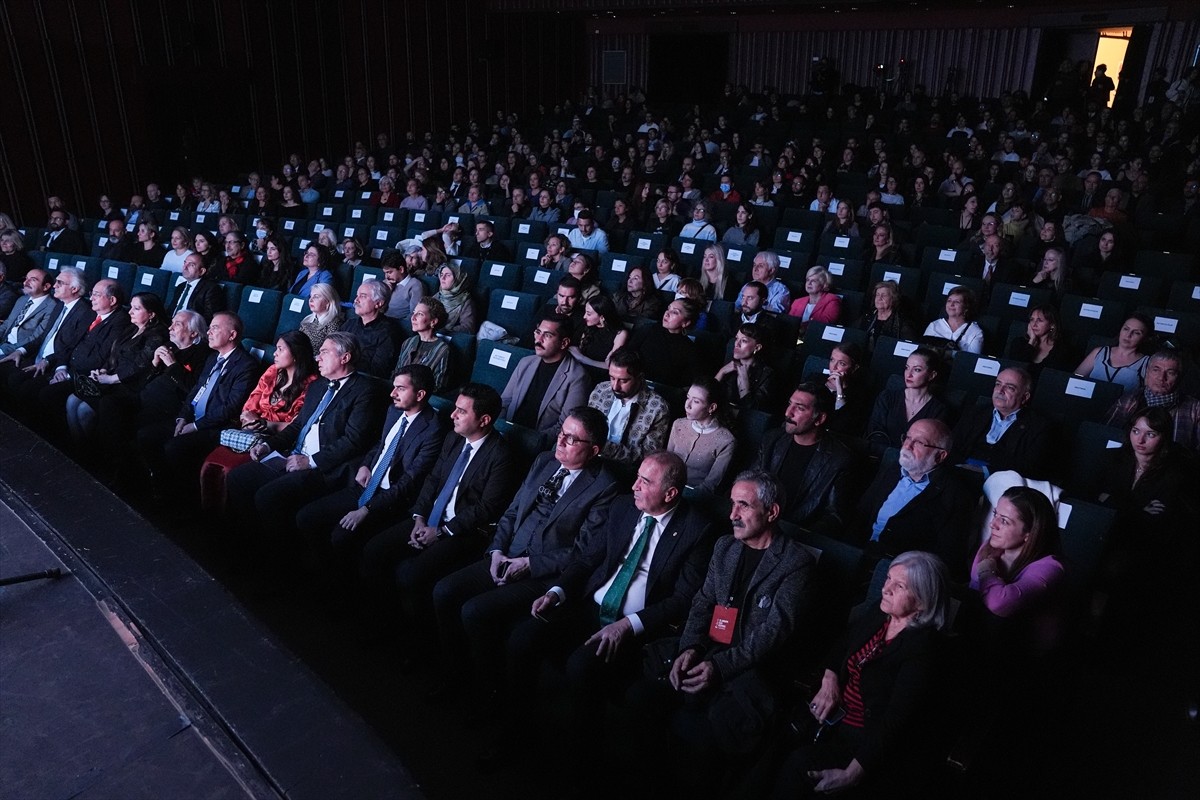 Kültür ve Turizm Bakanlığı Sinema Genel Müdürlüğü, Devlet Tiyatroları Genel Müdürlüğü, Ankara...