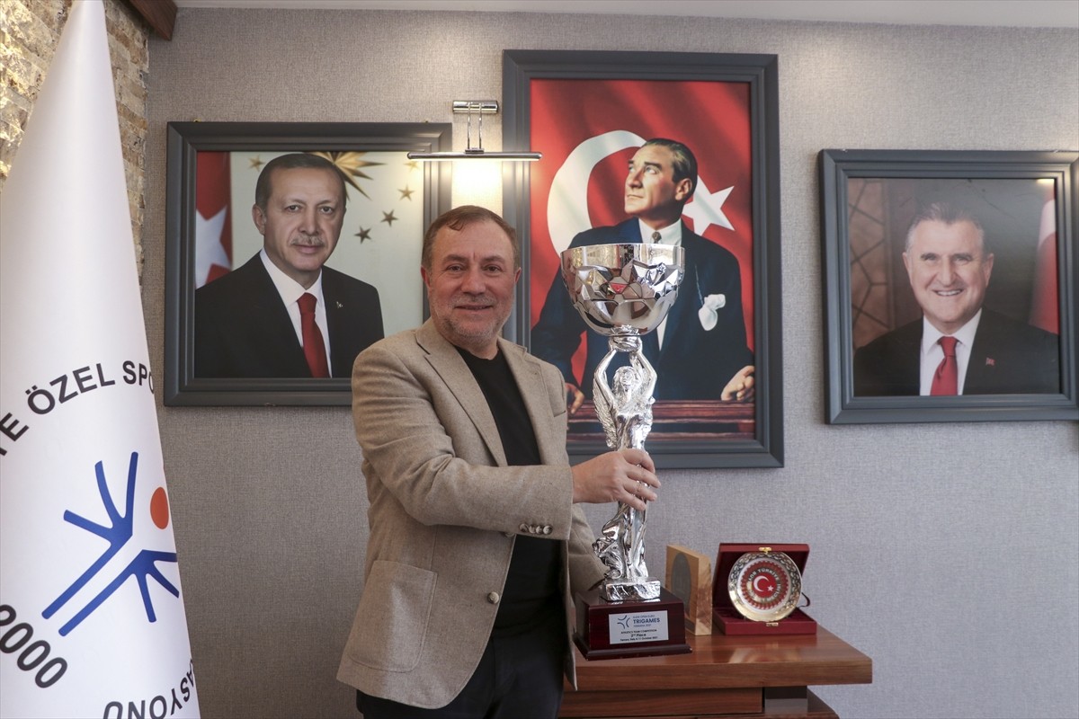 Türkiye Özel Sporcular Spor Federasyonu Başkanı Birol Aydın, özel sporcuların çalışmalarını ve...