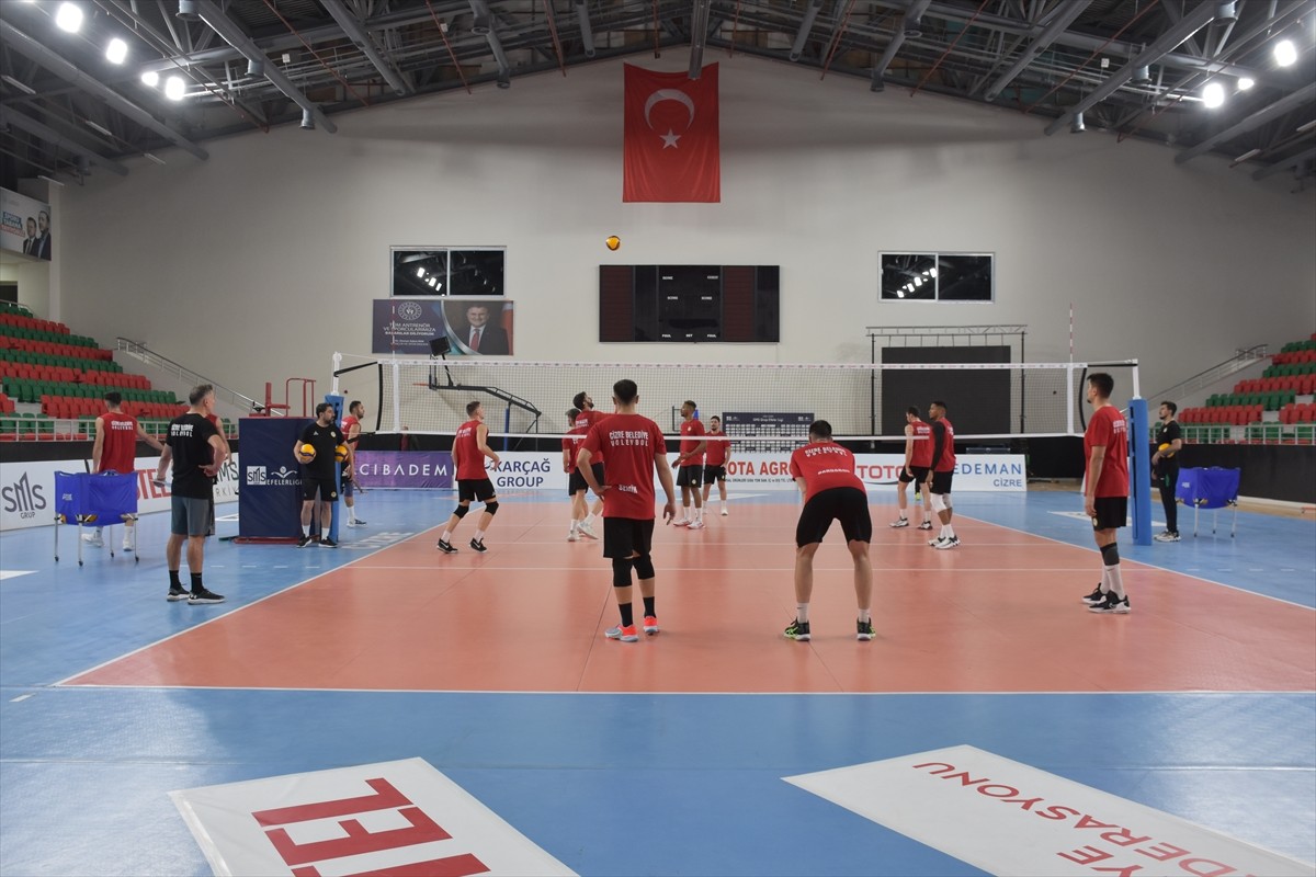 Voleybol SMS Grup Efeler Ligi ekiplerinden Cizre Belediyespor, sezonun 7. haftasında deplasmanda...