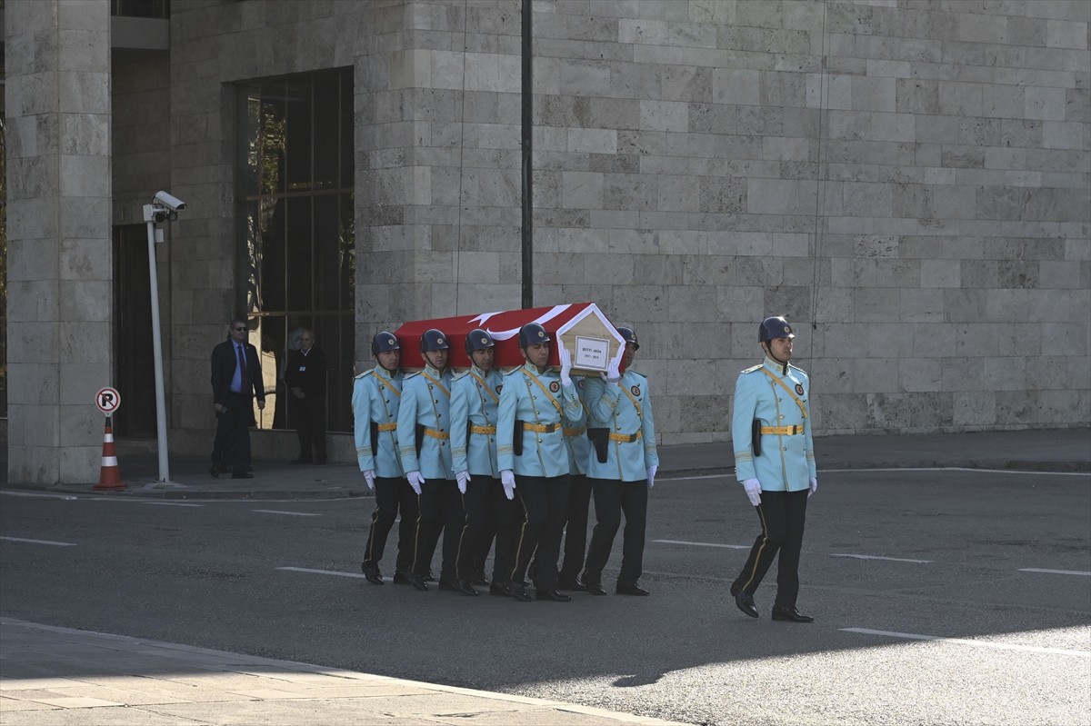 Hayatını kaybeden 14. Dönem Kırklareli Milletvekili ve Cumhuriyet Senatosu Üyesi Beyti Arda için...