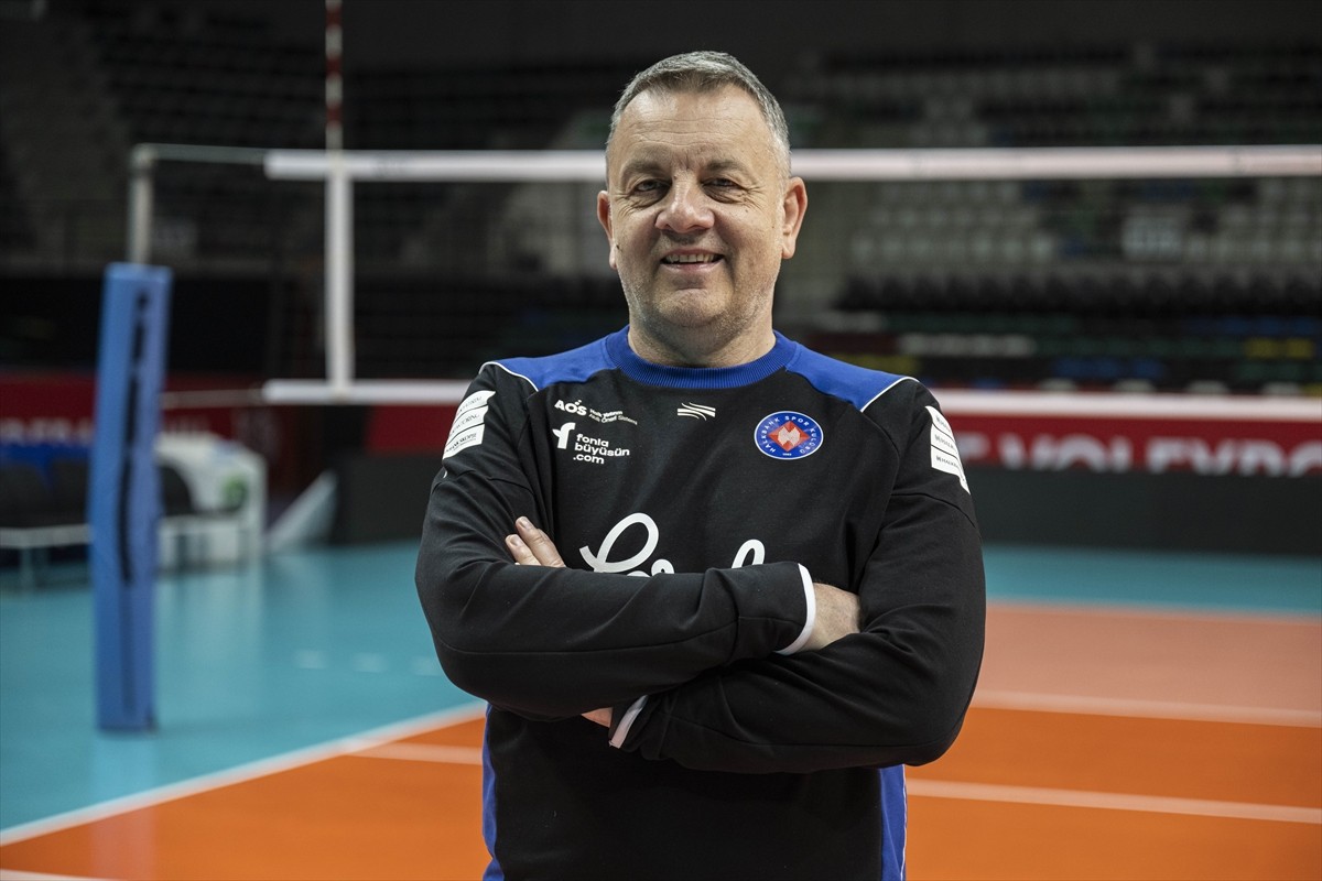 Halkbank Erkek Voleybol Takımı, CEV Şampiyonlar Ligi D Grubu ilk karşılaşmasında Fransız...