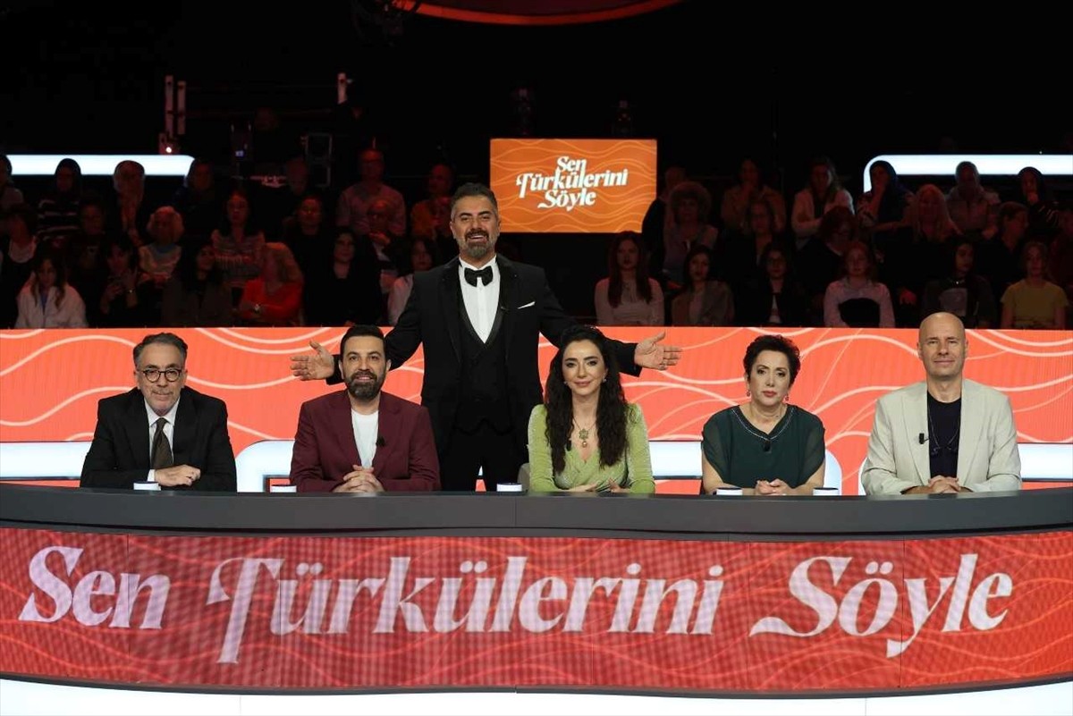 Müzikseverlerin ilgiyle takip ettiği, TRT'nin yarışma programı "Sen Türkülerini Söyle", dördüncü...