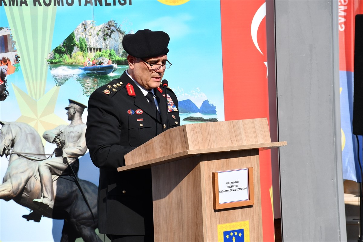 Samsun'un Vezirköprü ilçesinde yapımı tamamlanan Beşpınar Jandarma Karakolu ve hizmet binasının...