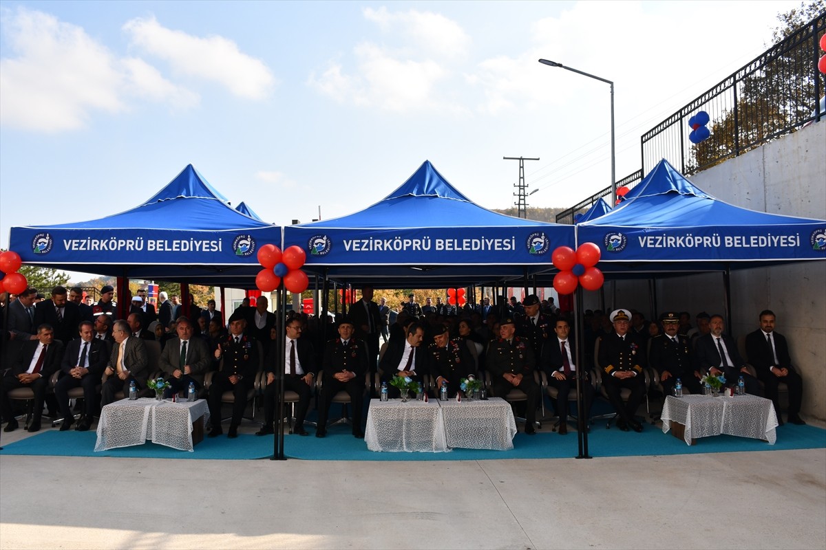 Samsun'un Vezirköprü ilçesinde yapımı tamamlanan Beşpınar Jandarma Karakolu ve hizmet binasının...