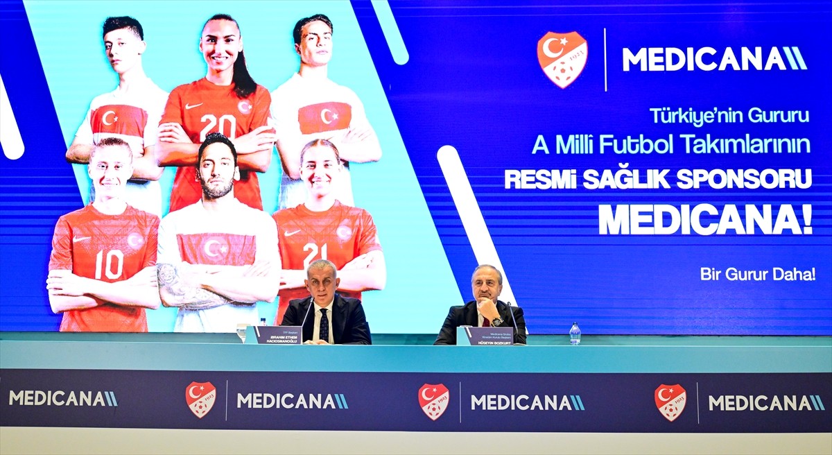 Türkiye Futbol Federasyonu ile Medicana Sağlık Grubu arasında Riva'da bulunan Hasan Doğan Milli...