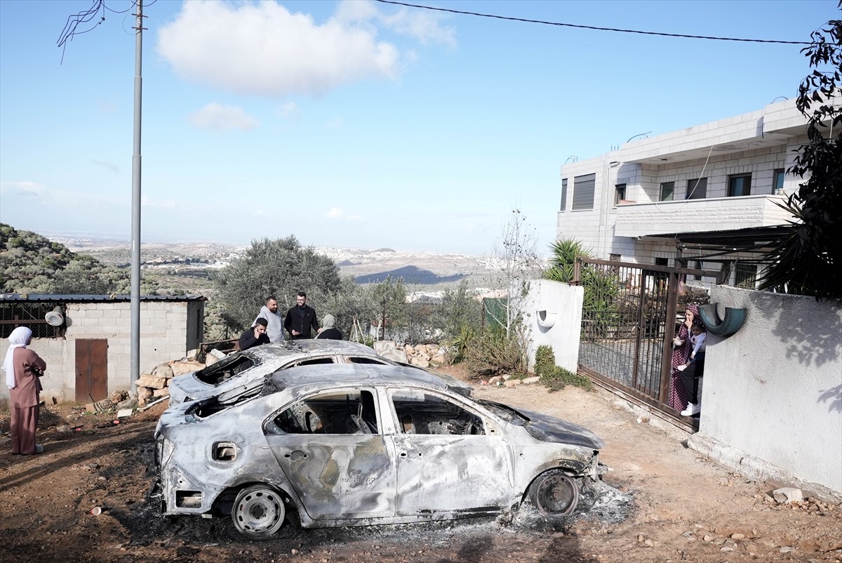 Filistin topraklarını gasbeden İsrailliler, işgal altındaki Batı Şeria'nın Ramallah kenti...