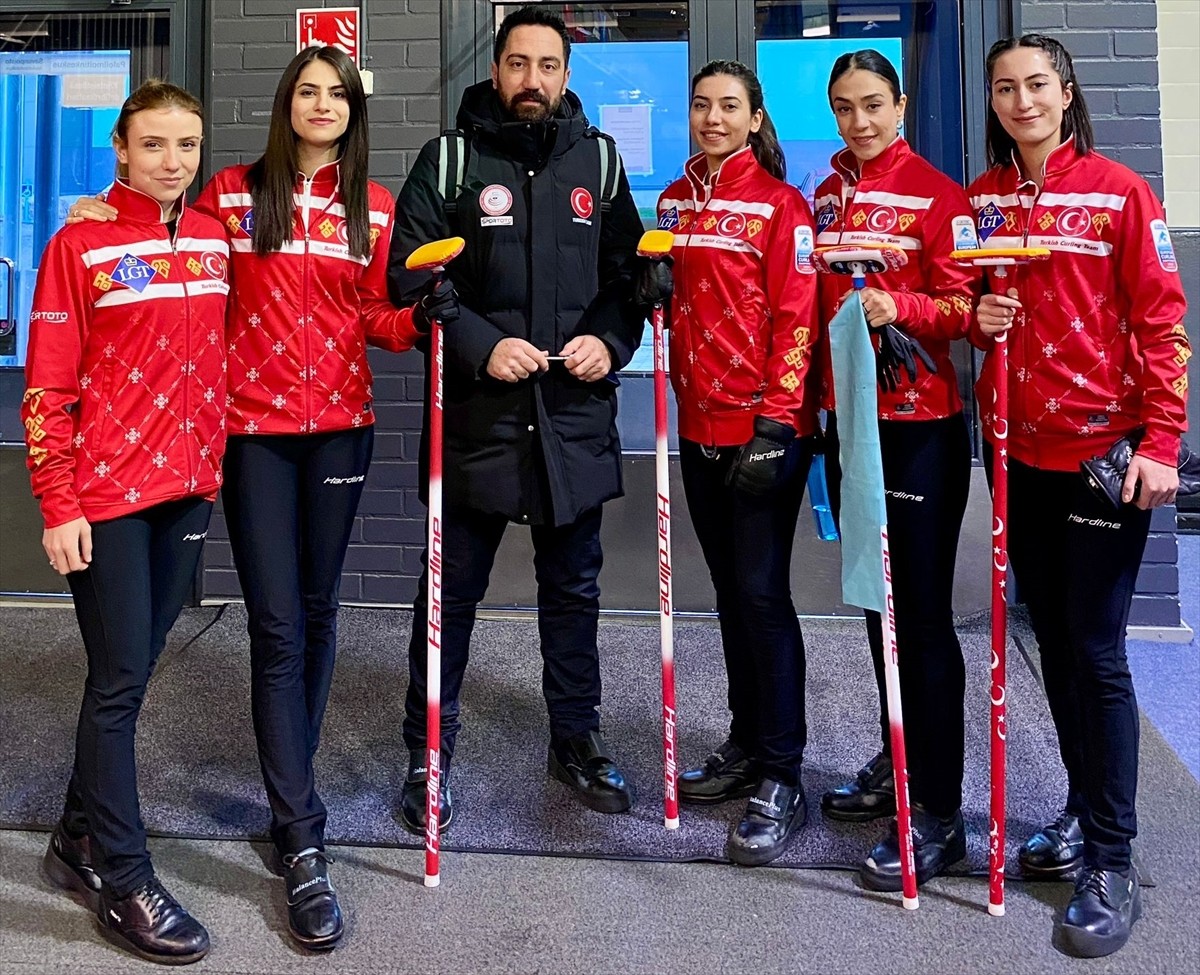 Avrupa Curling Şampiyonası'nda 6'ncı olan Türkiye'nin kadın milli takımı, turnuvadaki en iyi...