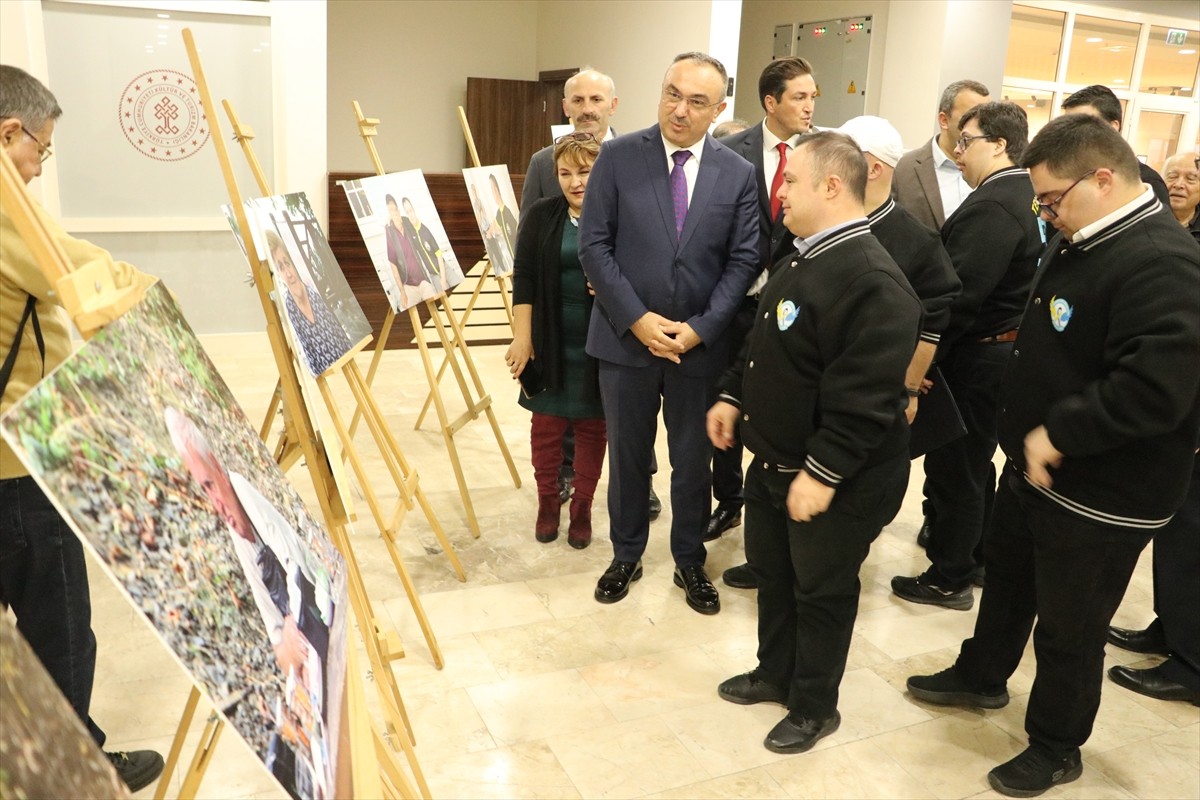 Tekirdağ'da down sendromlu bireyler tarafından çekilen fotoğraflardan oluşan "Bizim Gözümüzden...