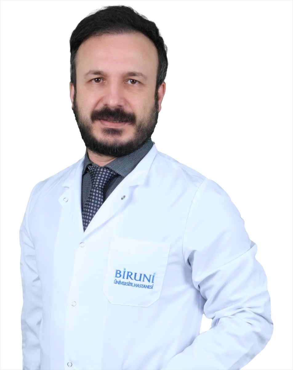 Biruni Üniversite Hastanesi Kardiyoloji Uzmanı Prof. Dr. Okay Abacı, açıklamalarda bulundu.