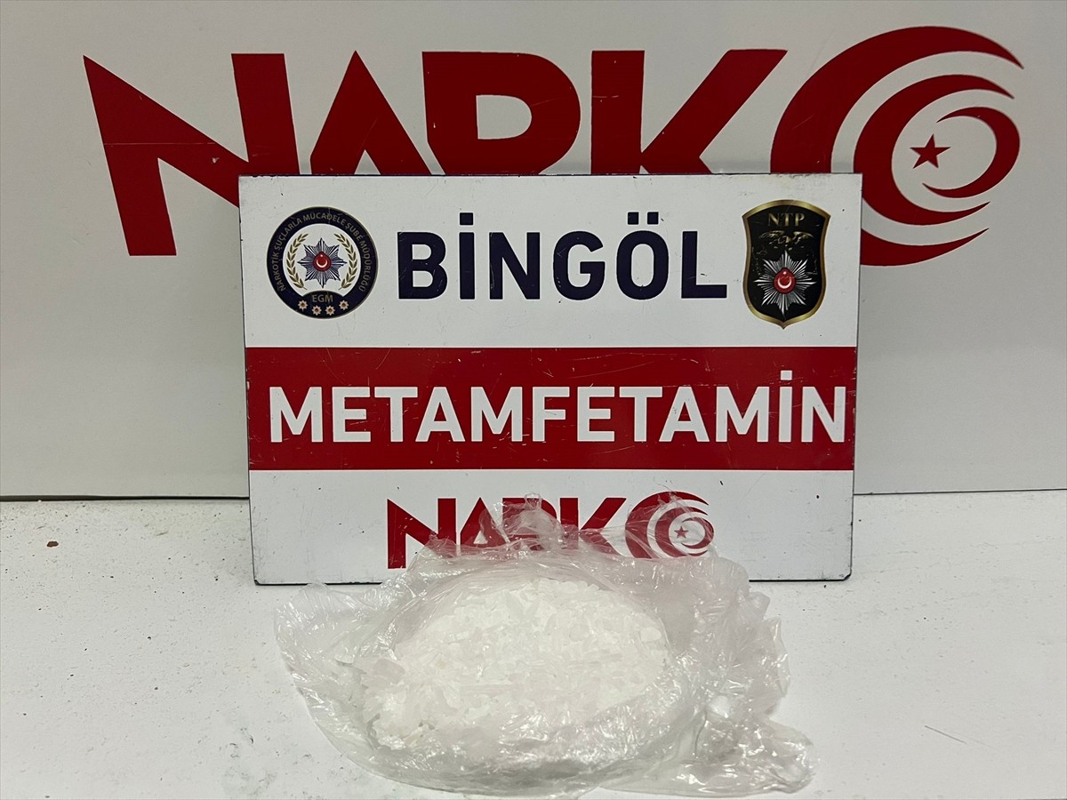 Bingöl'de üzerinde 90 gram metamfetamin ele geçirilen şüpheli tutuklandı. 