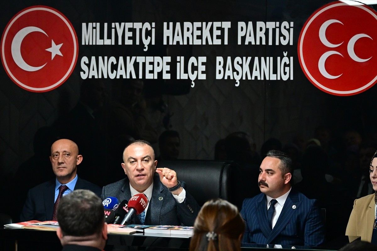 MHP Genel Başkan Yardımcısı İzzet Ulvi Yönter, partisinin Sancaktepe İlçe Başkanlığını ziyaret...