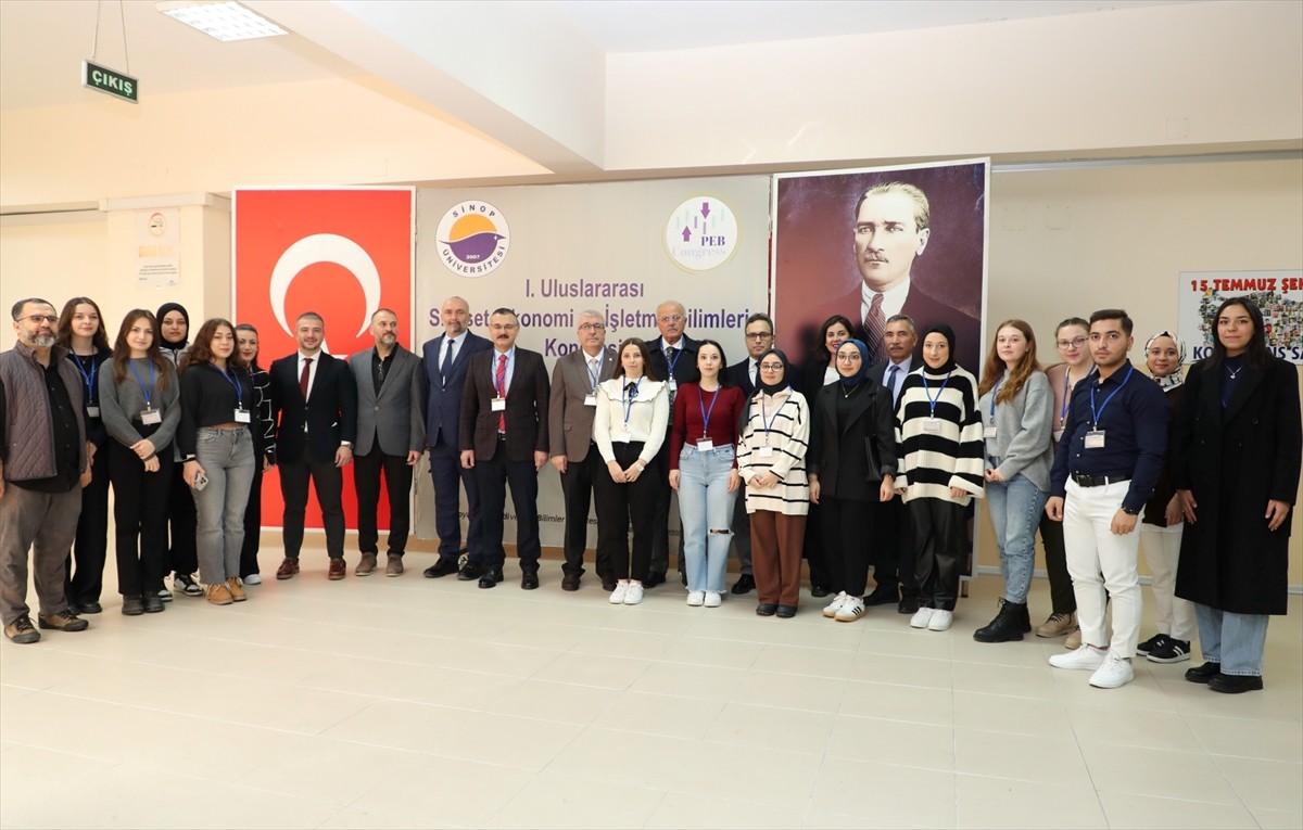 Sinop'un Boyabat ilçesinde düzenlenen "Uluslararası Siyaset, Ekonomi ve İşletme Bilimleri...