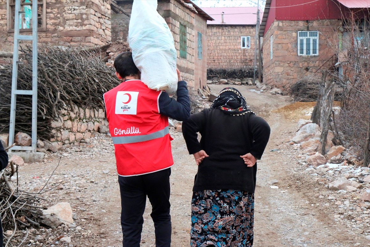 Türk Kızılay, 8 Aralık'ta İstanbul'daki Haliç Kongre Merkezi'nde düzenlenecek "4. Kırmızı Yelek...